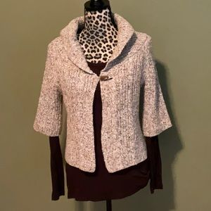 Cropped sweater with long sleeved shirt